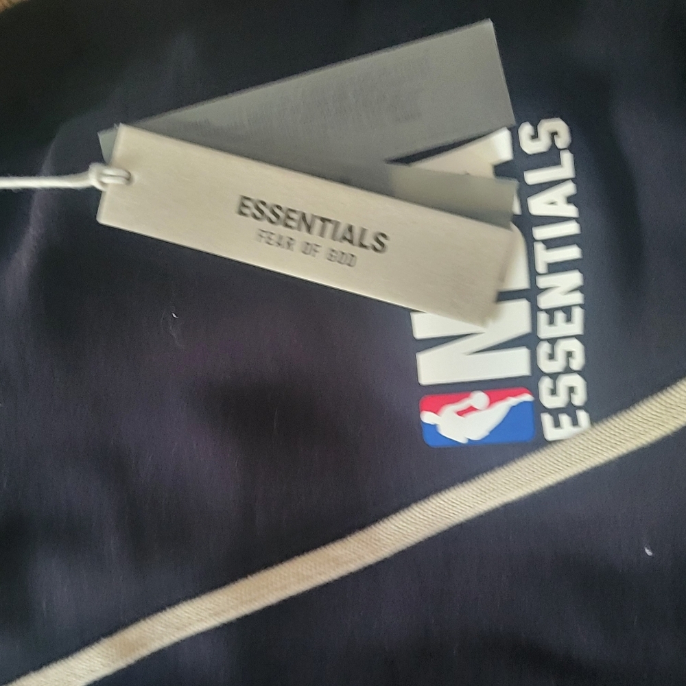 Fear of God Essentials Black NBA Fleece Shorts. Size. Mens Medium.